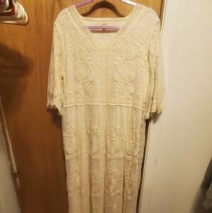 Cream/white Lace Dress long